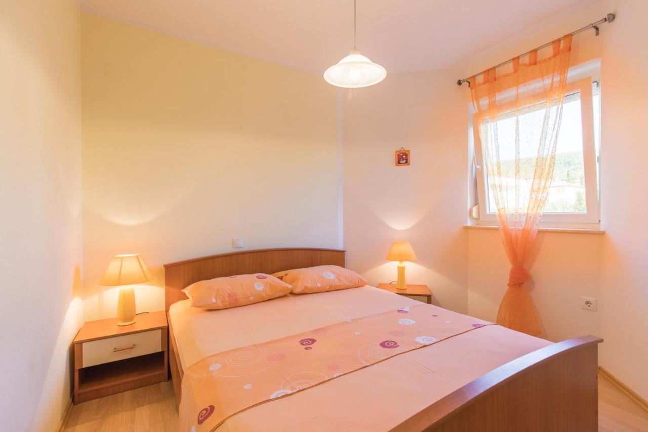 Apartments Mirjana * Central Location And Close To Beach Punat Luaran gambar