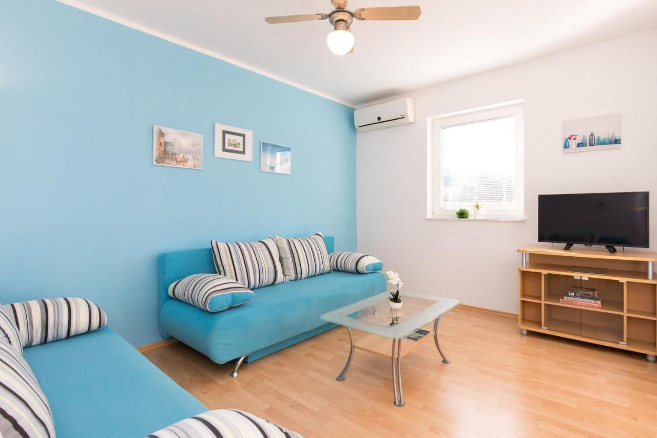 Apartments Mirjana * Central Location And Close To Beach Punat Luaran gambar
